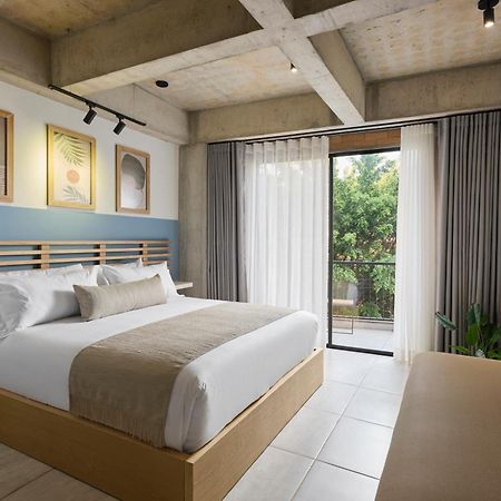 30 Living Suites Medellin Exterior photo