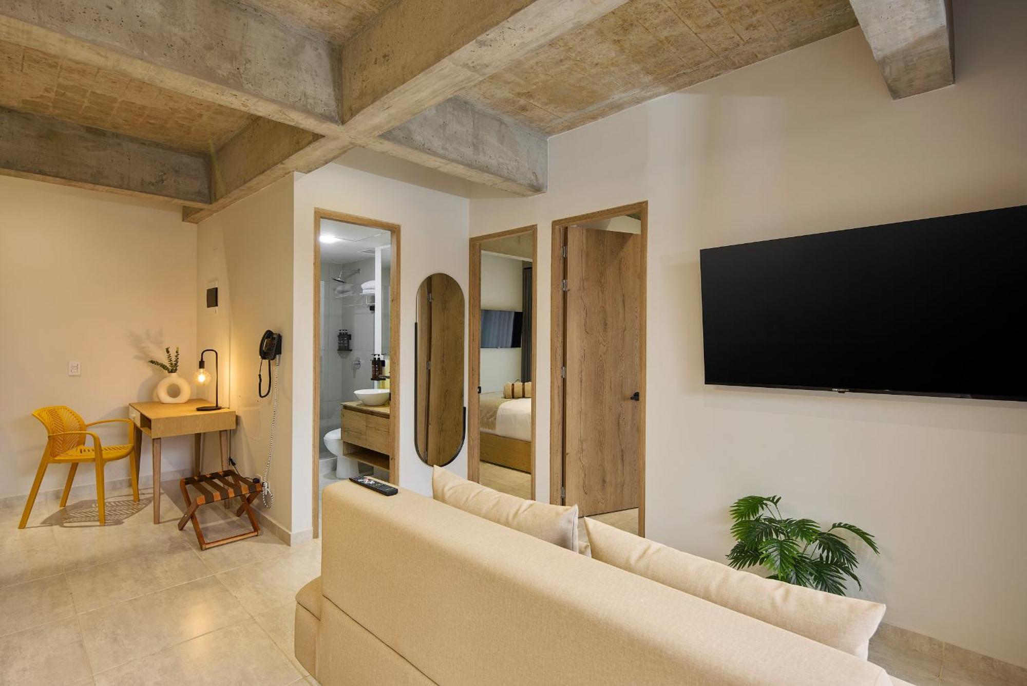 30 Living Suites Medellin Exterior photo